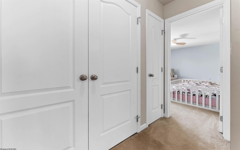 8 Summers Ridge Road, Morgantown, West Virginia 26508, 4 Bedrooms Bedrooms, 11 Rooms Rooms,3 BathroomsBathrooms,Single Family Detached,For Sale,Summers Ridge,10159925