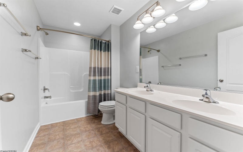 8 Summers Ridge Road, Morgantown, West Virginia 26508, 4 Bedrooms Bedrooms, 11 Rooms Rooms,3 BathroomsBathrooms,Single Family Detached,For Sale,Summers Ridge,10159925