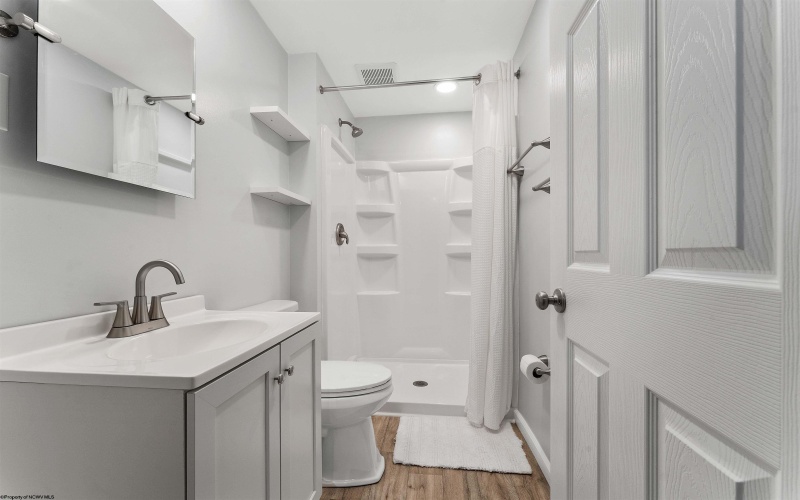 8 Summers Ridge Road, Morgantown, West Virginia 26508, 4 Bedrooms Bedrooms, 11 Rooms Rooms,3 BathroomsBathrooms,Single Family Detached,For Sale,Summers Ridge,10159925