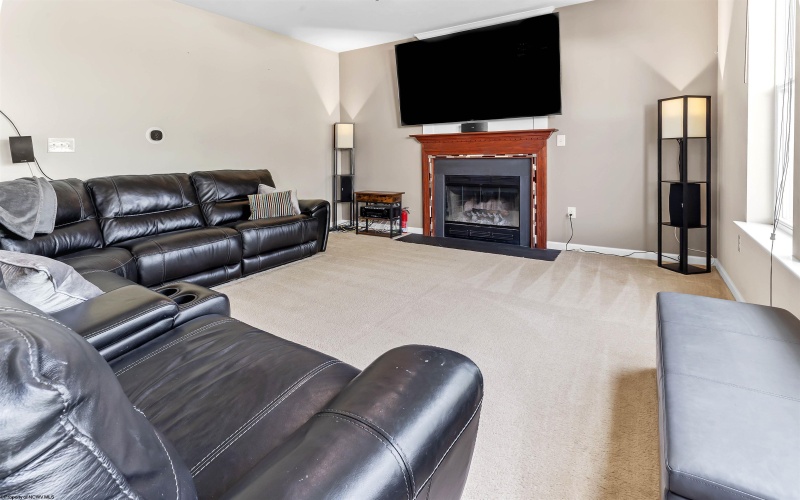 8 Summers Ridge Road, Morgantown, West Virginia 26508, 4 Bedrooms Bedrooms, 11 Rooms Rooms,3 BathroomsBathrooms,Single Family Detached,For Sale,Summers Ridge,10159925