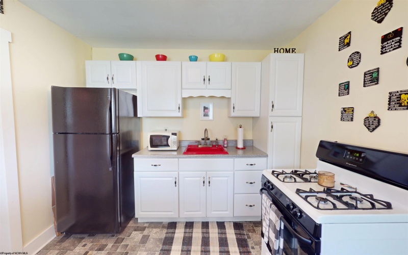 60 SIDETRACK Road, Flemington, West Virginia 26424, ,Multi-unit/income,For Sale,SIDETRACK,10159937
