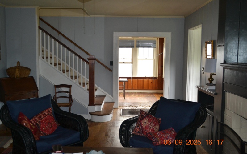 567 Center Avenue, Weston, West Virginia 26452, 4 Bedrooms Bedrooms, 8 Rooms Rooms,1 BathroomBathrooms,Single Family Detached,For Sale,Center,10159938