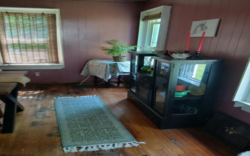 567 Center Avenue, Weston, West Virginia 26452, 4 Bedrooms Bedrooms, 8 Rooms Rooms,1 BathroomBathrooms,Single Family Detached,For Sale,Center,10159938