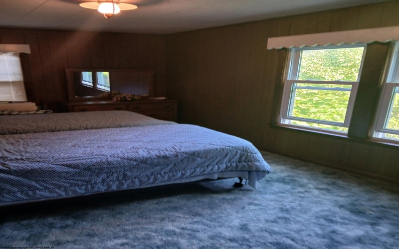 567 Center Avenue, Weston, West Virginia 26452, 4 Bedrooms Bedrooms, 8 Rooms Rooms,1 BathroomBathrooms,Single Family Detached,For Sale,Center,10159938