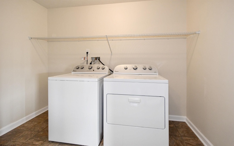 339 Falcon Run, Morgantown, West Virginia 26508, 3 Bedrooms Bedrooms, 8 Rooms Rooms,2 BathroomsBathrooms,Single Family Attached,For Sale,Falcon,10159941