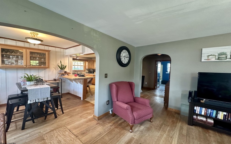 403 Willis Avenue, Bridgeport, West Virginia 26330, 2 Bedrooms Bedrooms, 6 Rooms Rooms,1 BathroomBathrooms,Single Family Detached,For Sale,Willis,10159954