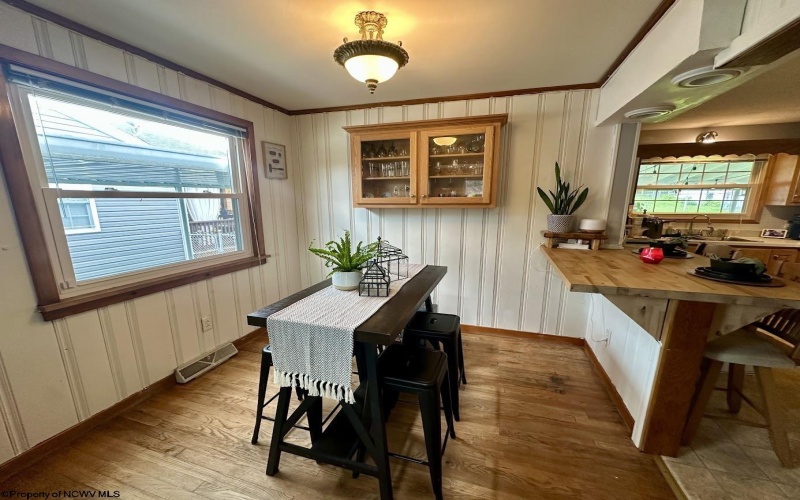 403 Willis Avenue, Bridgeport, West Virginia 26330, 2 Bedrooms Bedrooms, 6 Rooms Rooms,1 BathroomBathrooms,Single Family Detached,For Sale,Willis,10159954