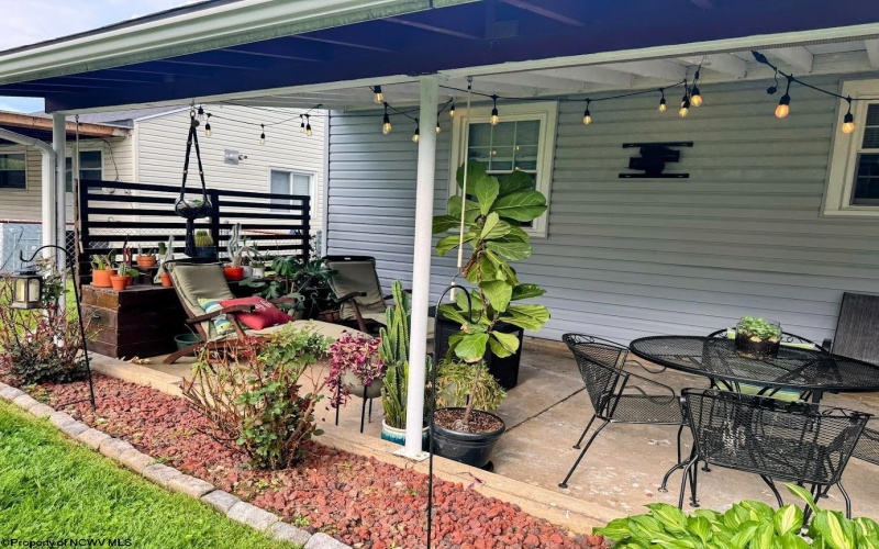 403 Willis Avenue, Bridgeport, West Virginia 26330, 2 Bedrooms Bedrooms, 6 Rooms Rooms,1 BathroomBathrooms,Single Family Detached,For Sale,Willis,10159954