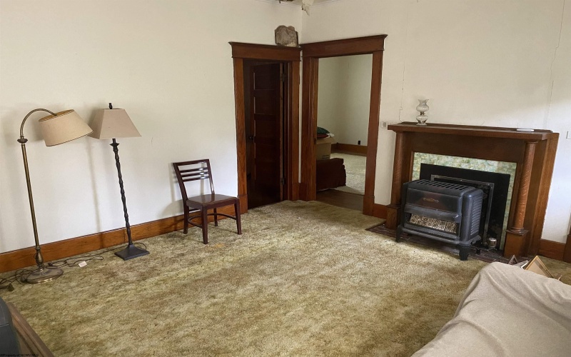 949 Washburn Street, Clarksburg, West Virginia 26301, 3 Bedrooms Bedrooms, 6 Rooms Rooms,2 BathroomsBathrooms,Single Family Detached,For Sale,Washburn,10159946