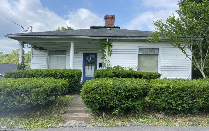 949 Washburn Street, Clarksburg, West Virginia 26301, 3 Bedrooms Bedrooms, 6 Rooms Rooms,2 BathroomsBathrooms,Single Family Detached,For Sale,Washburn,10159946