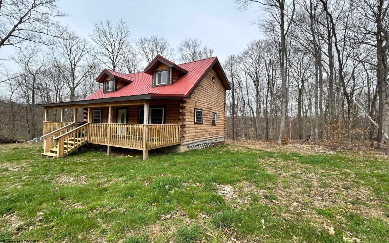 360 Seemont Drive, Kingwood, West Virginia 26537, 4 Bedrooms Bedrooms, 6 Rooms Rooms,2 BathroomsBathrooms,Single Family Detached,For Sale,Seemont,10153993