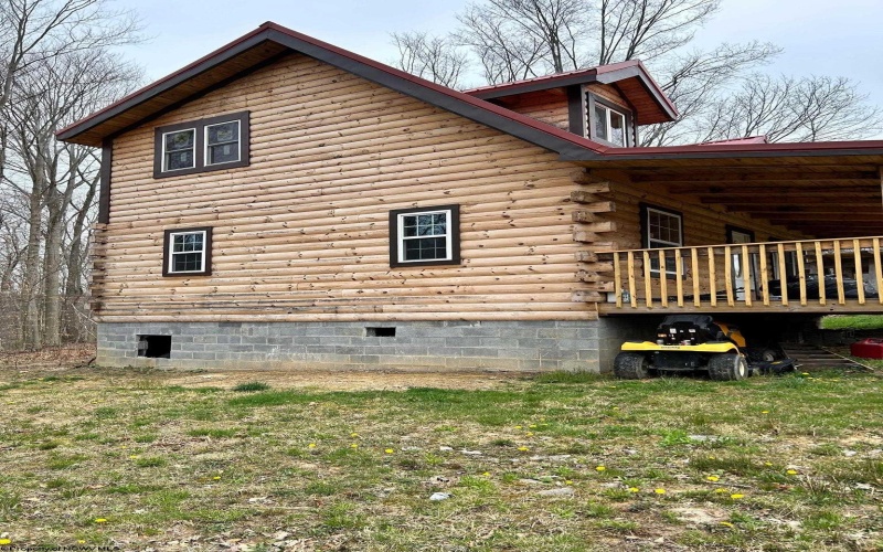 360 Seemont Drive, Kingwood, West Virginia 26537, 4 Bedrooms Bedrooms, 6 Rooms Rooms,2 BathroomsBathrooms,Single Family Detached,For Sale,Seemont,10153993