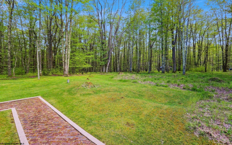 809 Lakeview Road, Davis, West Virginia 26260, 3 Bedrooms Bedrooms, 7 Rooms Rooms,2 BathroomsBathrooms,Single Family Detached,For Sale,Lakeview,10159944