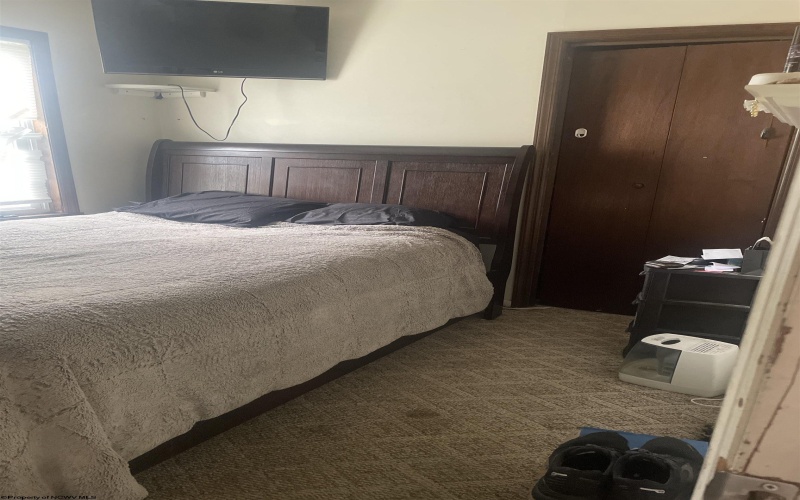 1705 Pride Avenue, Clarksburg, West Virginia 26301, 2 Bedrooms Bedrooms, 6 Rooms Rooms,1 BathroomBathrooms,Single Family Detached,For Sale,Pride,10159940