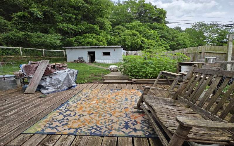 147 6th Street, Weston, West Virginia 26452, 3 Bedrooms Bedrooms, 6 Rooms Rooms,1 BathroomBathrooms,Single Family Detached,For Sale,6th,10159943