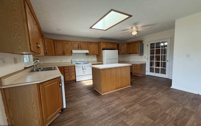 223 Vinegar Hill Road, Fairmont, West Virginia 26554, 2 Bedrooms Bedrooms, 8 Rooms Rooms,1 BathroomBathrooms,Single Family Detached,For Sale,Vinegar Hill,10159947