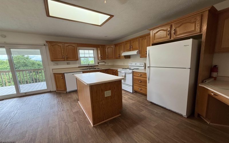223 Vinegar Hill Road, Fairmont, West Virginia 26554, 2 Bedrooms Bedrooms, 8 Rooms Rooms,1 BathroomBathrooms,Single Family Detached,For Sale,Vinegar Hill,10159947