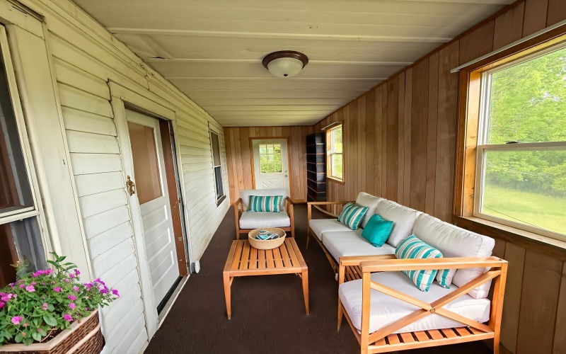 223 Vinegar Hill Road, Fairmont, West Virginia 26554, 2 Bedrooms Bedrooms, 8 Rooms Rooms,1 BathroomBathrooms,Single Family Detached,For Sale,Vinegar Hill,10159947