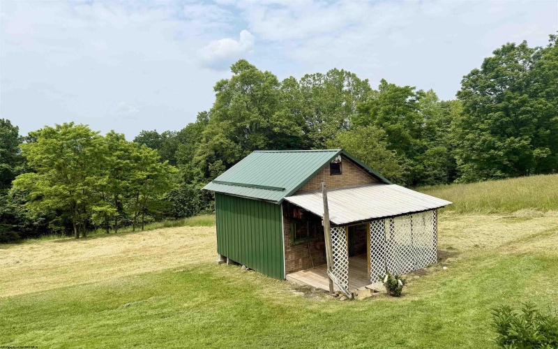 223 Vinegar Hill Road, Fairmont, West Virginia 26554, 2 Bedrooms Bedrooms, 8 Rooms Rooms,1 BathroomBathrooms,Single Family Detached,For Sale,Vinegar Hill,10159947