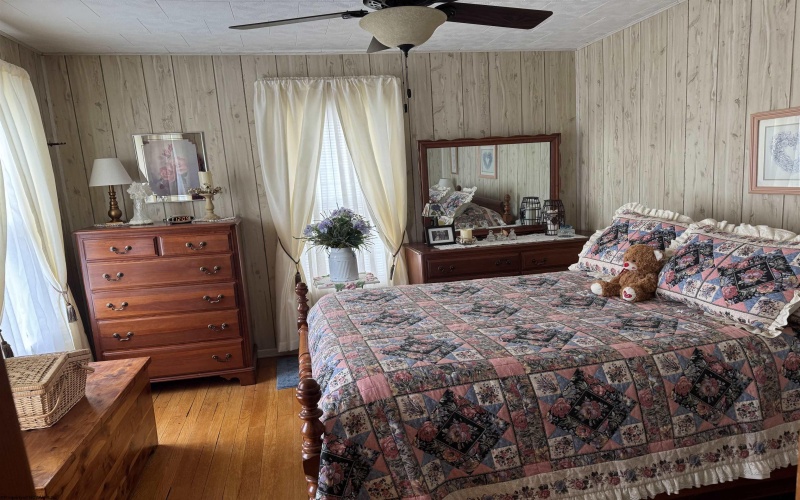 262 Henry Avenue, Davis, West Virginia 26260, 2 Bedrooms Bedrooms, 5 Rooms Rooms,1 BathroomBathrooms,Single Family Detached,For Sale,Henry,10159957