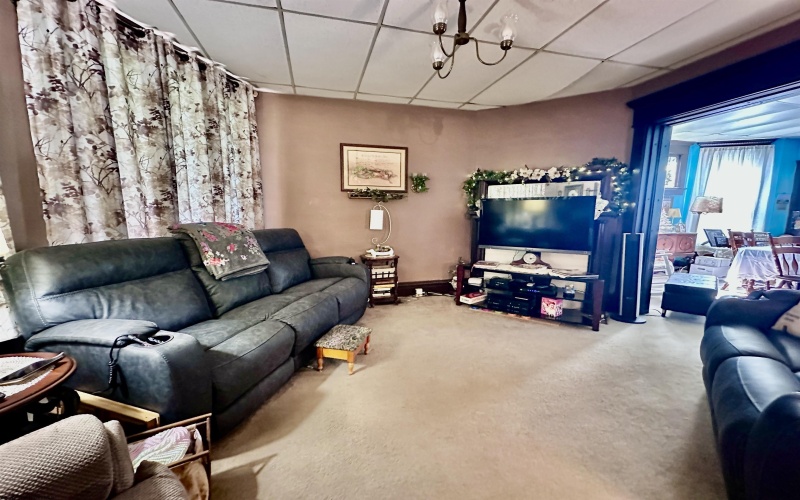 418 Hood Avenue, Shinnston, West Virginia 26431, 5 Bedrooms Bedrooms, 10 Rooms Rooms,2 BathroomsBathrooms,Single Family Detached,For Sale,Hood,10159956
