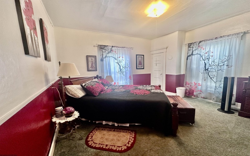 418 Hood Avenue, Shinnston, West Virginia 26431, 5 Bedrooms Bedrooms, 10 Rooms Rooms,2 BathroomsBathrooms,Single Family Detached,For Sale,Hood,10159956