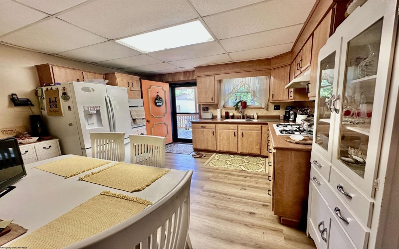 418 Hood Avenue, Shinnston, West Virginia 26431, 5 Bedrooms Bedrooms, 10 Rooms Rooms,2 BathroomsBathrooms,Single Family Detached,For Sale,Hood,10159956
