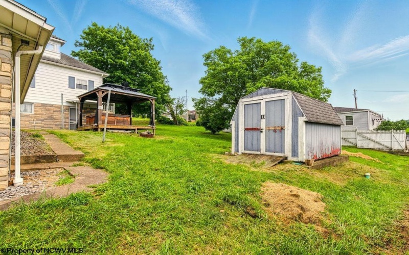 306 Clark Street, Fairmont, West Virginia 26554, 2 Bedrooms Bedrooms, 4 Rooms Rooms,1 BathroomBathrooms,Single Family Detached,For Sale,Clark,10159976