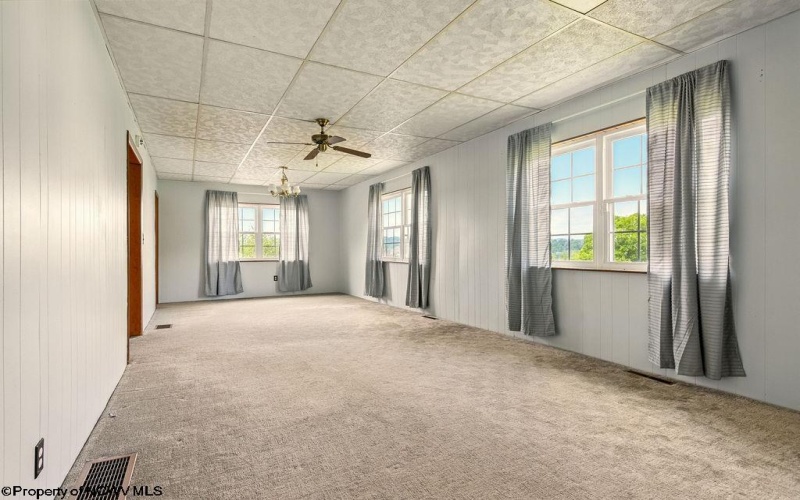 306 Clark Street, Fairmont, West Virginia 26554, 2 Bedrooms Bedrooms, 4 Rooms Rooms,1 BathroomBathrooms,Single Family Detached,For Sale,Clark,10159976