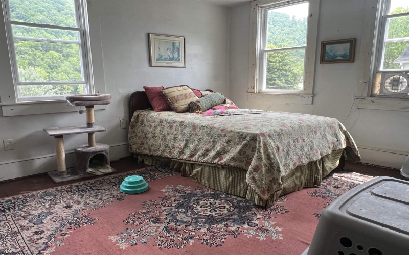 115 Walnut Street, Rowlesburg, West Virginia 26425, 3 Bedrooms Bedrooms, 7 Rooms Rooms,2 BathroomsBathrooms,Single Family Detached,For Sale,Walnut,10159974