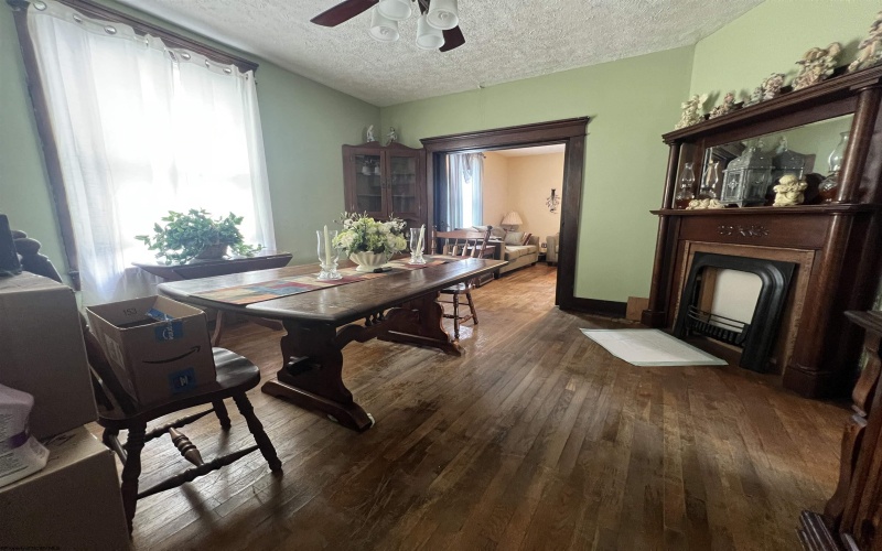115 Walnut Street, Rowlesburg, West Virginia 26425, 3 Bedrooms Bedrooms, 7 Rooms Rooms,2 BathroomsBathrooms,Single Family Detached,For Sale,Walnut,10159974