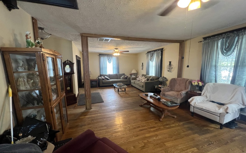 115 Walnut Street, Rowlesburg, West Virginia 26425, 3 Bedrooms Bedrooms, 7 Rooms Rooms,2 BathroomsBathrooms,Single Family Detached,For Sale,Walnut,10159974