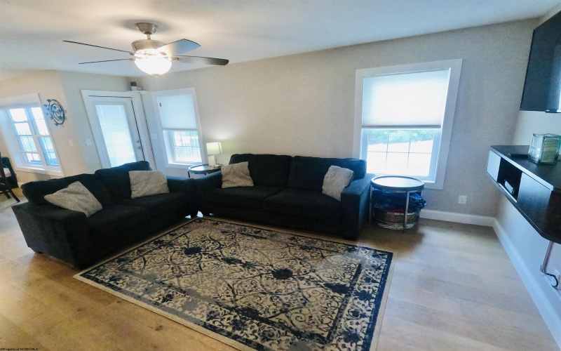 135 Canto Drive, Morgantown, West Virginia 26508, 4 Bedrooms Bedrooms, 6 Rooms Rooms,2 BathroomsBathrooms,Single Family Detached,For Sale,Canto,10159961