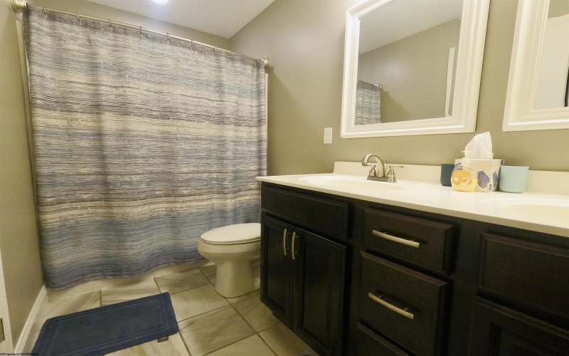 135 Canto Drive, Morgantown, West Virginia 26508, 4 Bedrooms Bedrooms, 6 Rooms Rooms,2 BathroomsBathrooms,Single Family Detached,For Sale,Canto,10159961