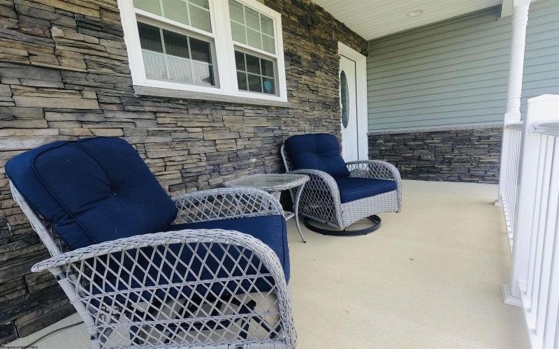135 Canto Drive, Morgantown, West Virginia 26508, 4 Bedrooms Bedrooms, 6 Rooms Rooms,2 BathroomsBathrooms,Single Family Detached,For Sale,Canto,10159961