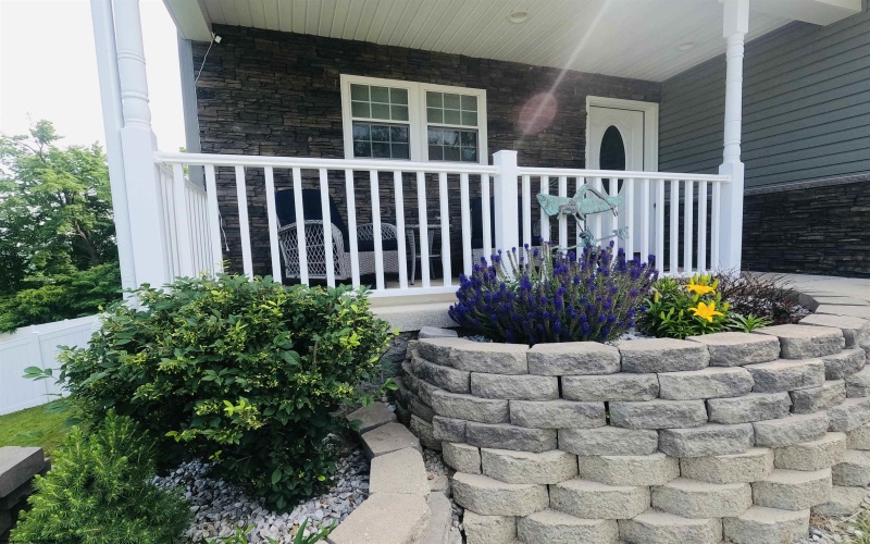 135 Canto Drive, Morgantown, West Virginia 26508, 4 Bedrooms Bedrooms, 6 Rooms Rooms,2 BathroomsBathrooms,Single Family Detached,For Sale,Canto,10159961