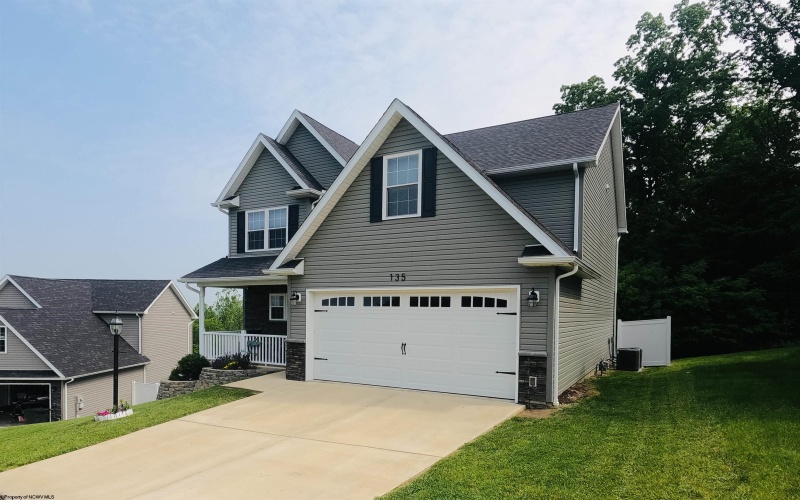 135 Canto Drive, Morgantown, West Virginia 26508, 4 Bedrooms Bedrooms, 6 Rooms Rooms,2 BathroomsBathrooms,Single Family Detached,For Sale,Canto,10159961