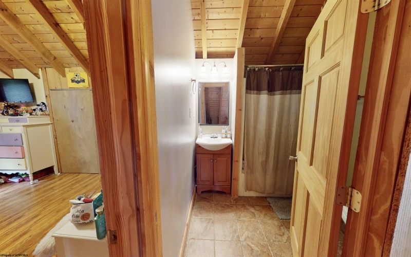 267 KENDALL Drive, Grafton, West Virginia 26354, 3 Bedrooms Bedrooms, 10 Rooms Rooms,2 BathroomsBathrooms,Single Family Detached,For Sale,KENDALL,10159959