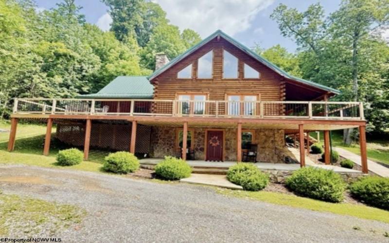 267 KENDALL Drive, Grafton, West Virginia 26354, 3 Bedrooms Bedrooms, 10 Rooms Rooms,2 BathroomsBathrooms,Single Family Detached,For Sale,KENDALL,10159959