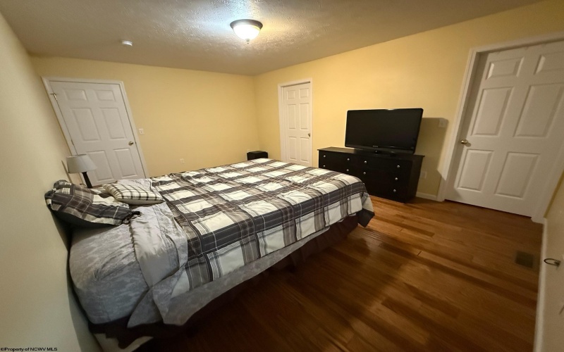 111 3rd Street, Shinnston, West Virginia 26431, 5 Bedrooms Bedrooms, 11 Rooms Rooms,3 BathroomsBathrooms,Single Family Detached,For Sale,3rd,10159960