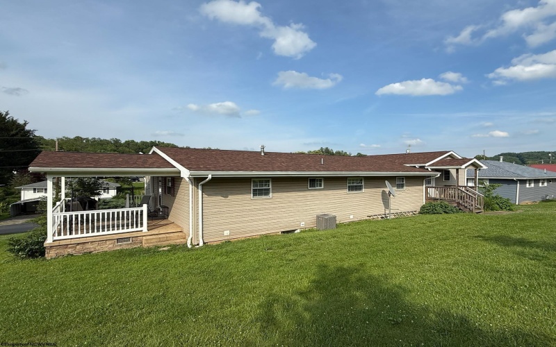 111 3rd Street, Shinnston, West Virginia 26431, 5 Bedrooms Bedrooms, 11 Rooms Rooms,3 BathroomsBathrooms,Single Family Detached,For Sale,3rd,10159960