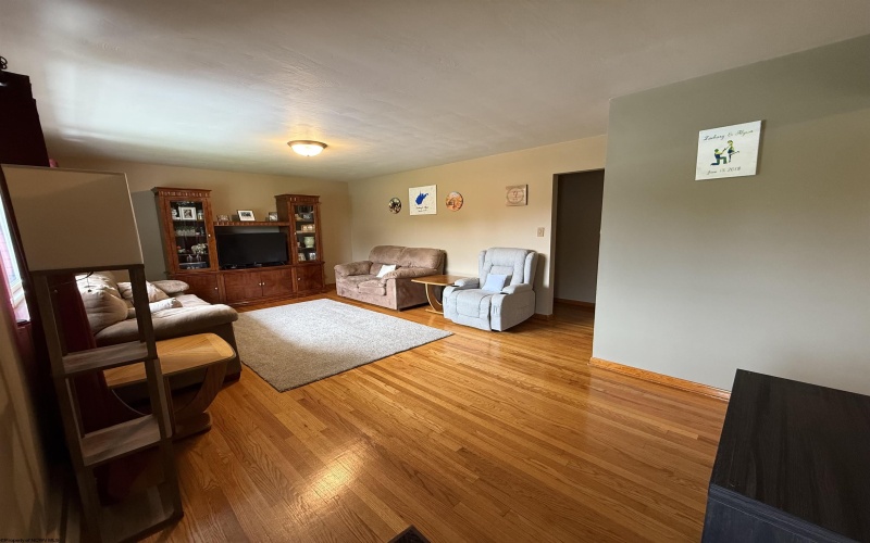 111 3rd Street, Shinnston, West Virginia 26431, 5 Bedrooms Bedrooms, 11 Rooms Rooms,3 BathroomsBathrooms,Single Family Detached,For Sale,3rd,10159960