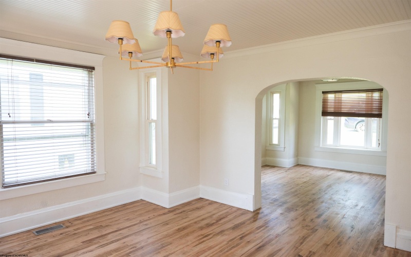 128 Hartland Avenue, Clarksburg, West Virginia 26301, 3 Bedrooms Bedrooms, 6 Rooms Rooms,1 BathroomBathrooms,Single Family Detached,For Sale,Hartland,10159966