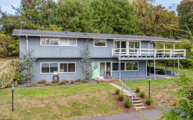767 Augusta Avenue, Morgantown, West Virginia 26501, 5 Bedrooms Bedrooms, 12 Rooms Rooms,3 BathroomsBathrooms,Single Family Detached,For Sale,Augusta,10159967