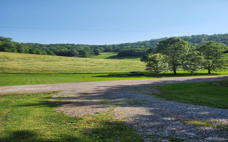 147 Country Estates Road, Fairmont, West Virginia 26554, 3 Bedrooms Bedrooms, 5 Rooms Rooms,1 BathroomBathrooms,Single Family Detached,For Sale,Country Estates,10159981