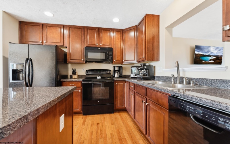 247 Birds Eye View Drive, Morgantown, West Virginia 26501, 3 Bedrooms Bedrooms, 6 Rooms Rooms,2 BathroomsBathrooms,Single Family Attached,For Sale,Birds Eye View,10159988