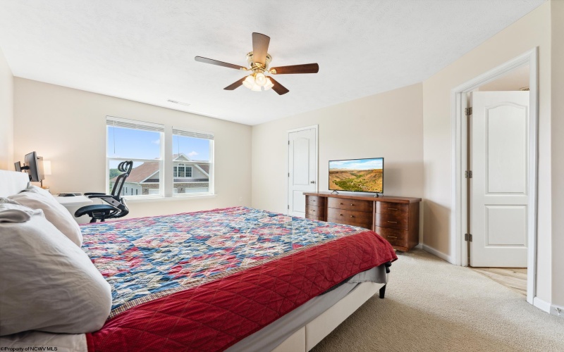 247 Birds Eye View Drive, Morgantown, West Virginia 26501, 3 Bedrooms Bedrooms, 6 Rooms Rooms,2 BathroomsBathrooms,Single Family Attached,For Sale,Birds Eye View,10159988