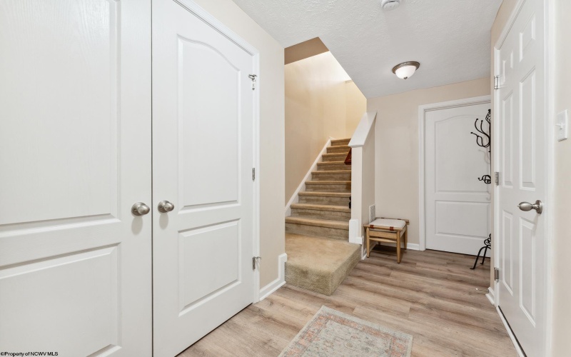 247 Birds Eye View Drive, Morgantown, West Virginia 26501, 3 Bedrooms Bedrooms, 6 Rooms Rooms,2 BathroomsBathrooms,Single Family Attached,For Sale,Birds Eye View,10159988