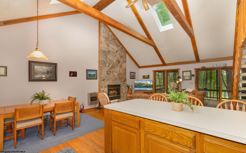 135 Pond Lily Lane, Terra Alta, West Virginia 26764, 3 Bedrooms Bedrooms, 6 Rooms Rooms,2 BathroomsBathrooms,Single Family Detached,For Sale,Pond Lily,10160003