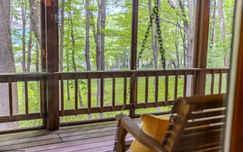135 Pond Lily Lane, Terra Alta, West Virginia 26764, 3 Bedrooms Bedrooms, 6 Rooms Rooms,2 BathroomsBathrooms,Single Family Detached,For Sale,Pond Lily,10160003